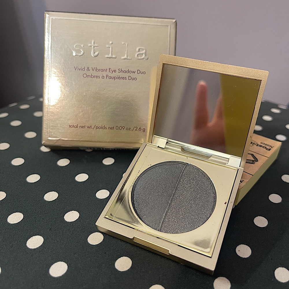 New in Box Stila Vivid and Vibrant Eyeshadow Duo